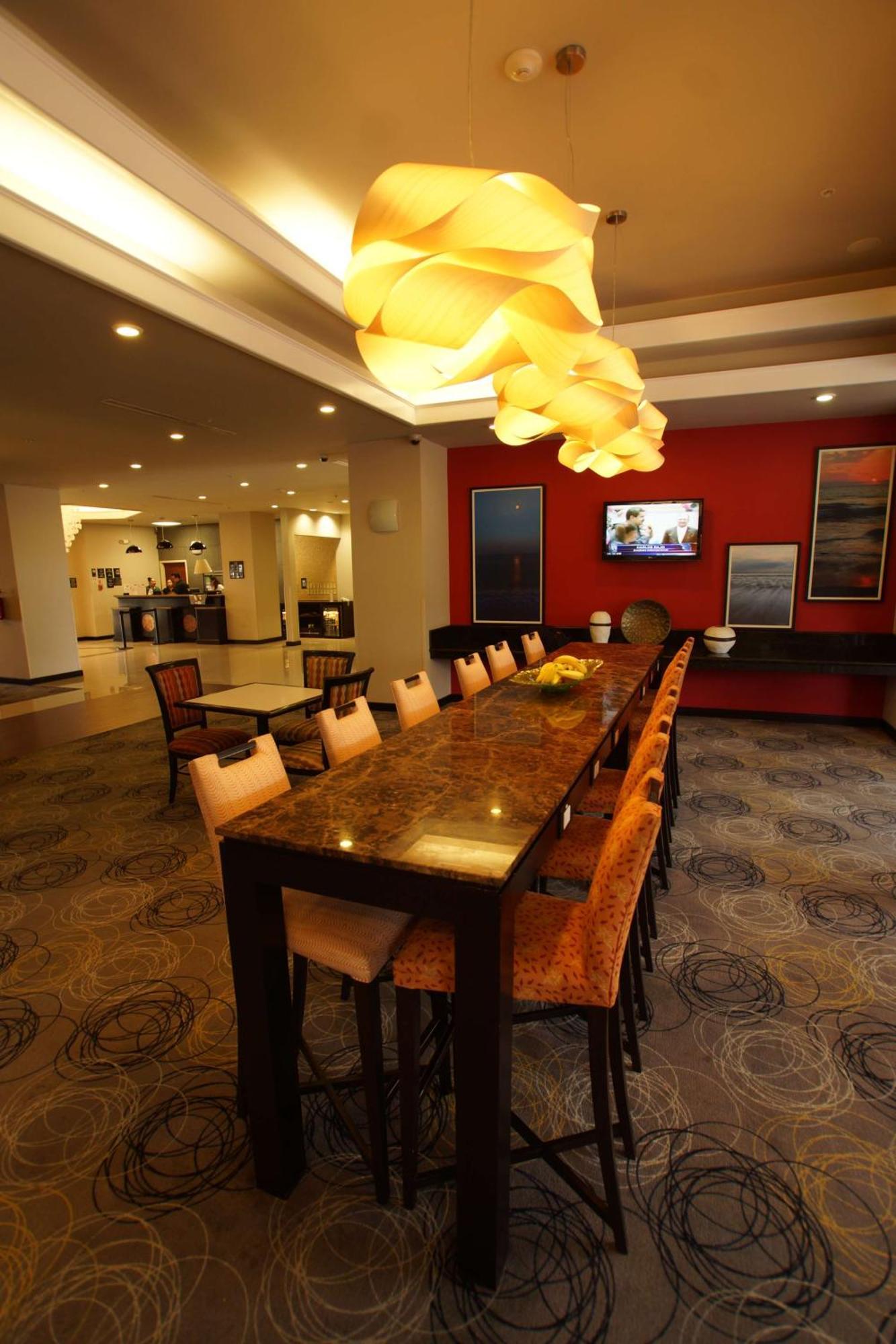 Hampton Inn Tampico Airport Esterno foto