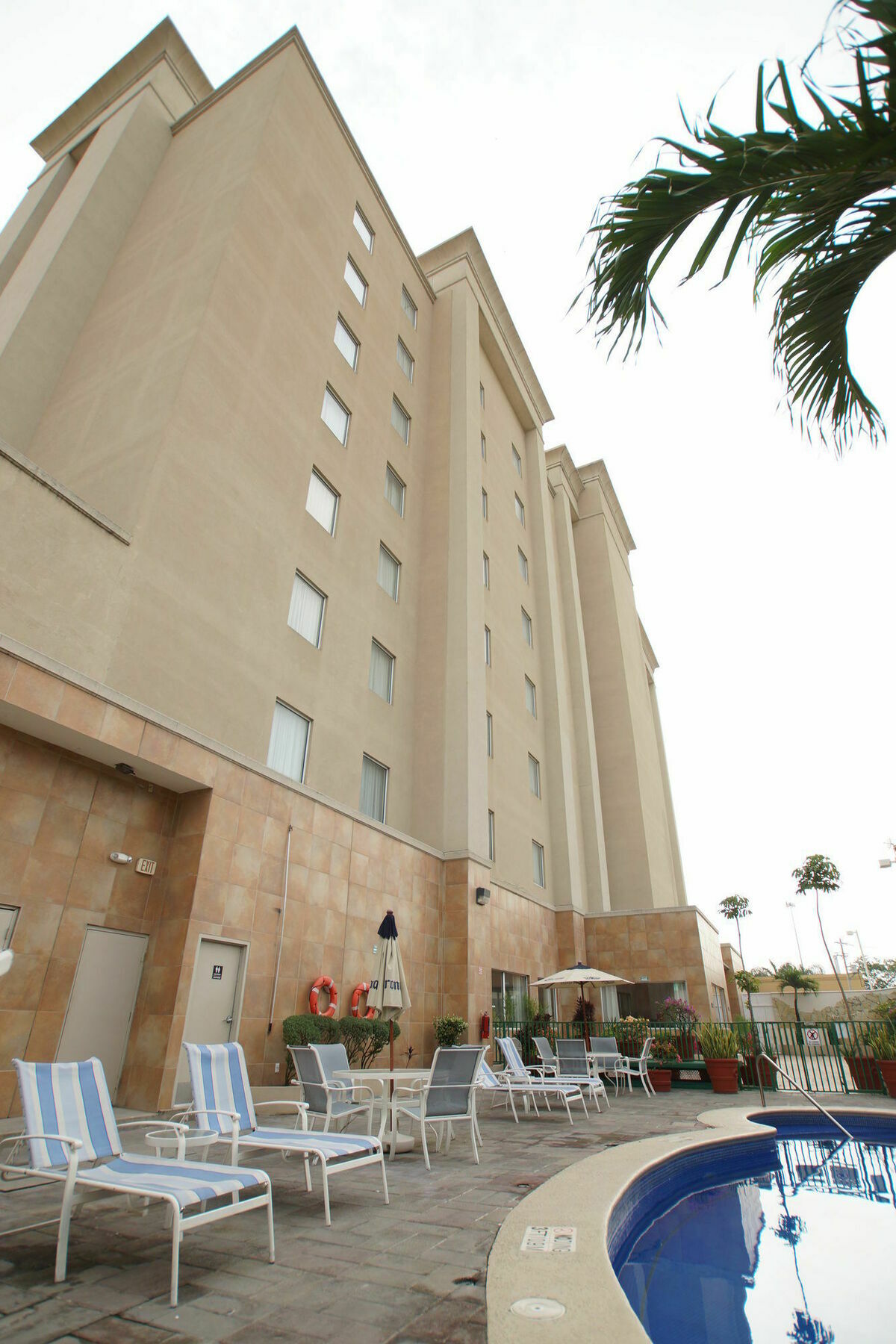 Hampton Inn Tampico Airport Esterno foto